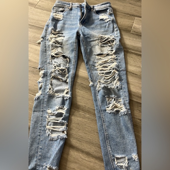 Size 0 American Eagle Jeans - Picture 1 of 1